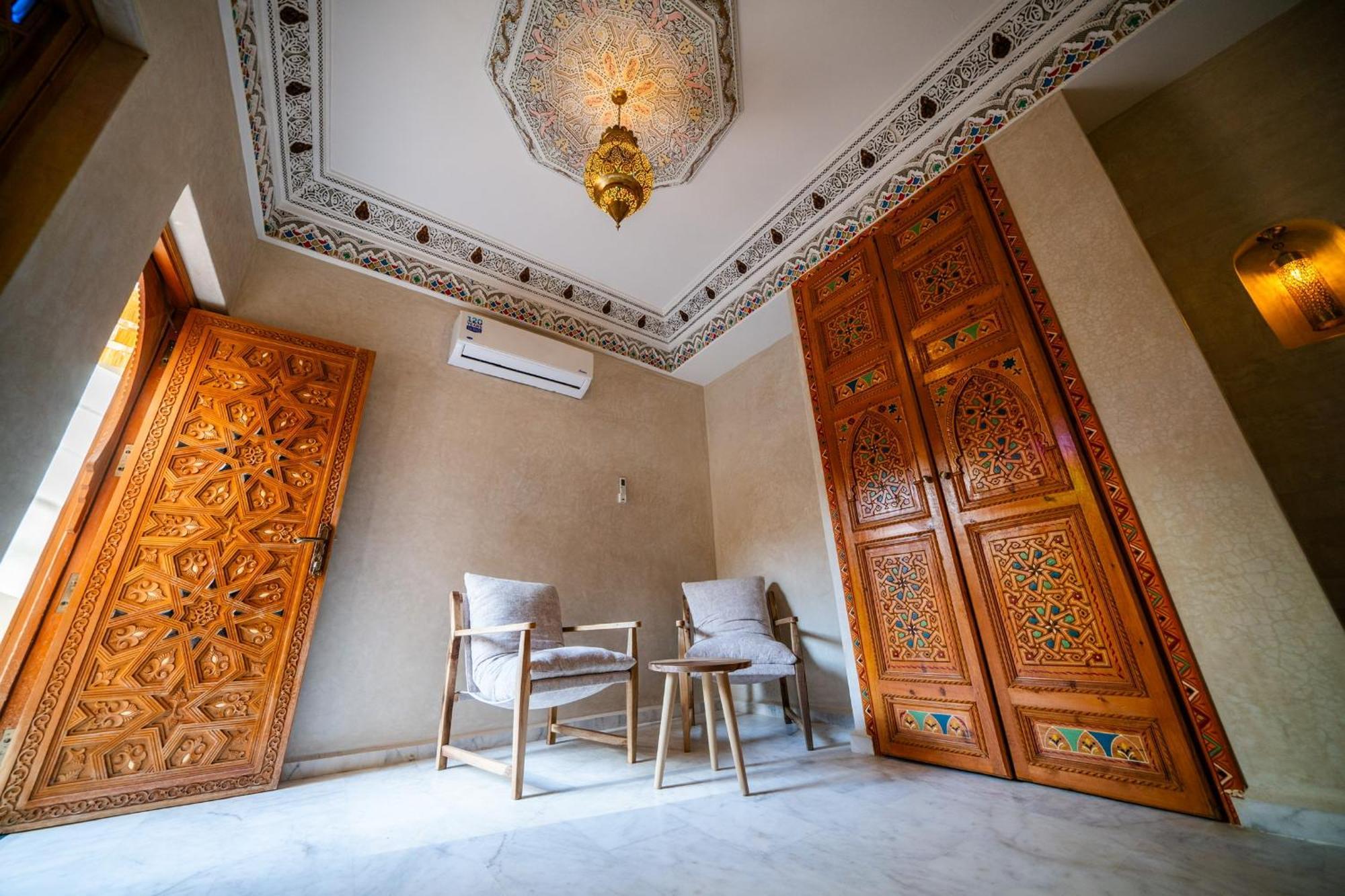 Riad Nadalinn Marrakesh Bagian luar foto